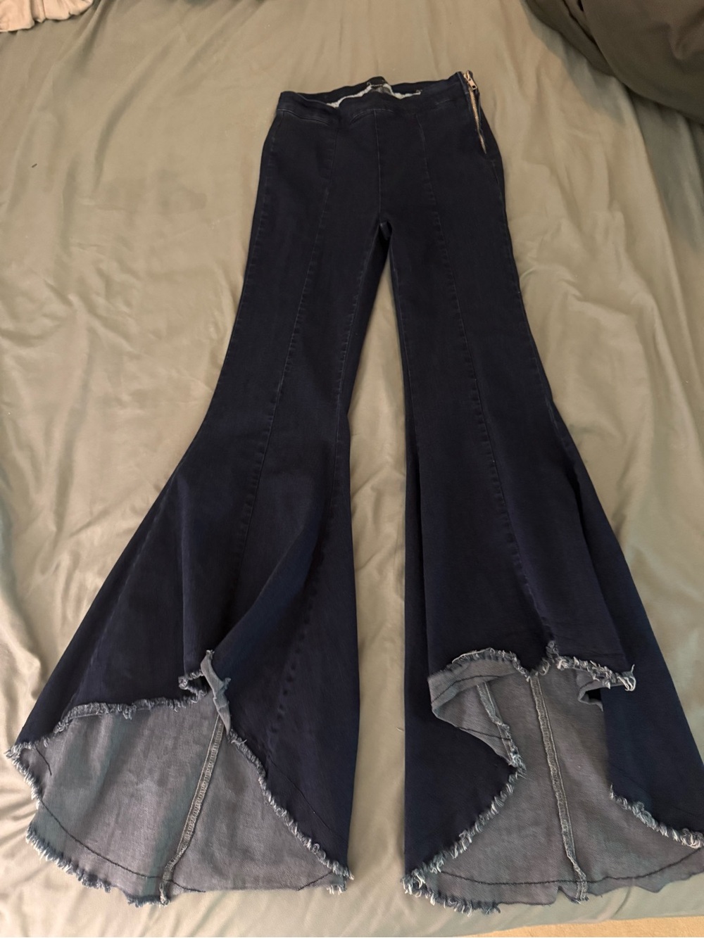 Judy Blue Aria Wave Super Flare Jeans Side Zip High-Low Hem Size 3/26